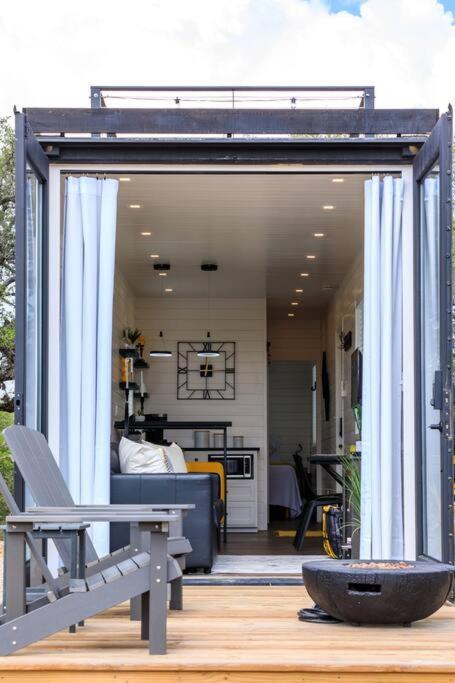 פרדריקסברג New The Yellow Beacon-Luxury Shipping Container מראה חיצוני תמונה